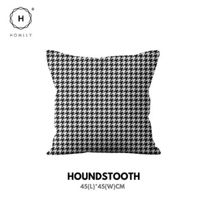 Homlly Patti Art Cushion Cover