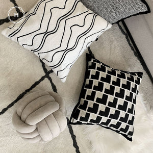 Homlly Houndstooth Decorative Pillow Cushion Covers (Set A)